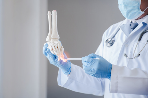 9 Symptoms That May Signal The Need For Orthopaedic Care
